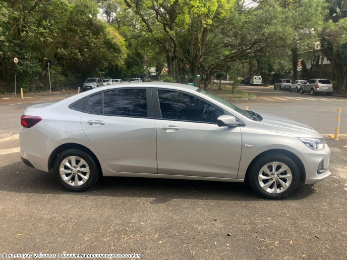Chevrolet ONIX PLUS TURBO AUTOM�TICO 2022/2023